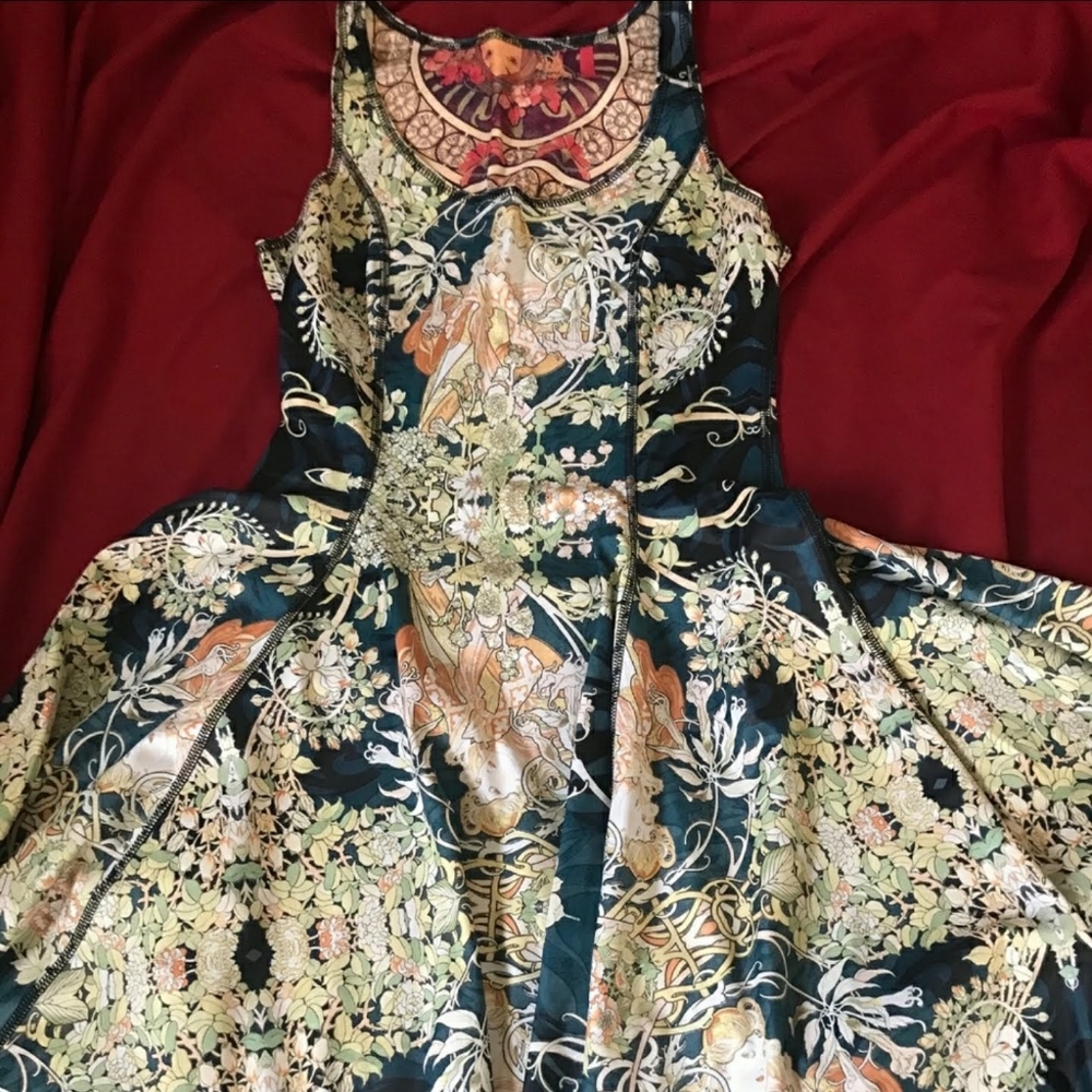 MUCHA BLACK VS LA TRAPPISTINE Inside Out DRESS XS